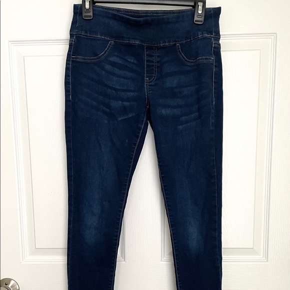 SO pull on skinny jeans - Picture 1 of 3